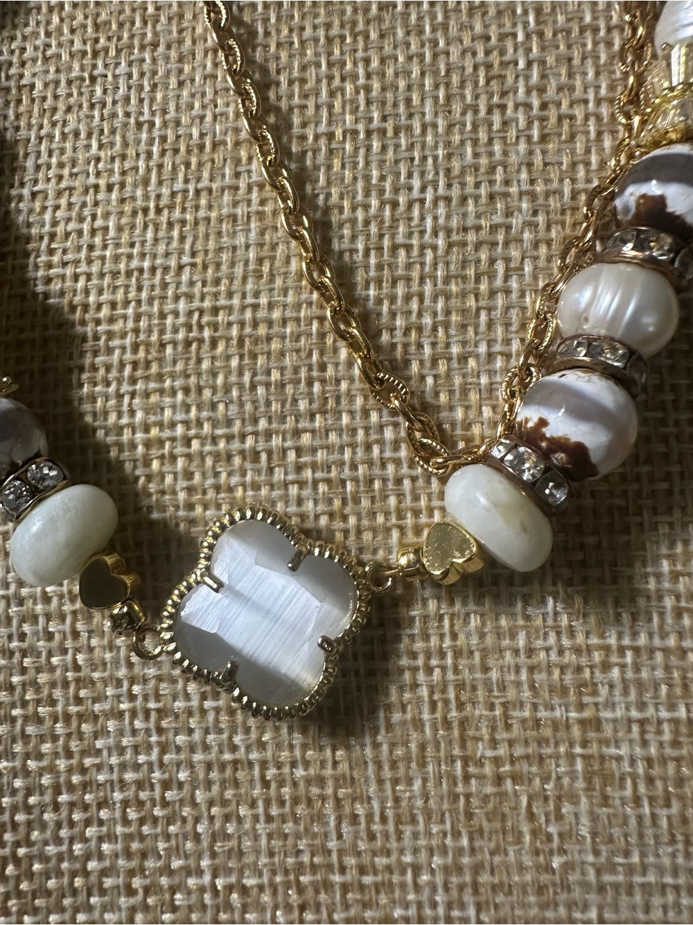 Lemon Gold Chain Necklace with White and Taupe Pearl Beads - Picture 3 of 6